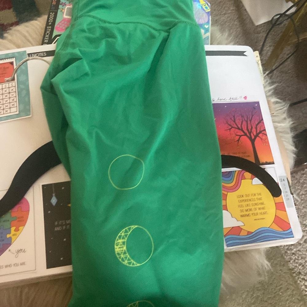 Green yoga pants